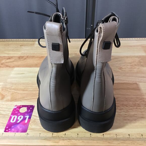 C La Canadienne Women's 7.5 Grey Italian Leather Lace-Up Side Zipper Combat Boot - Picture 6 of 11